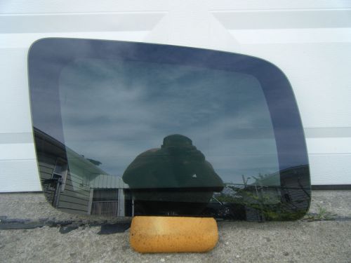 06-11 chevy hhr rear driver side quarter window glass tinted