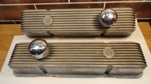 Vintage pair of  calcustom,  9 fin aluminum valve covers, s.b. chevy