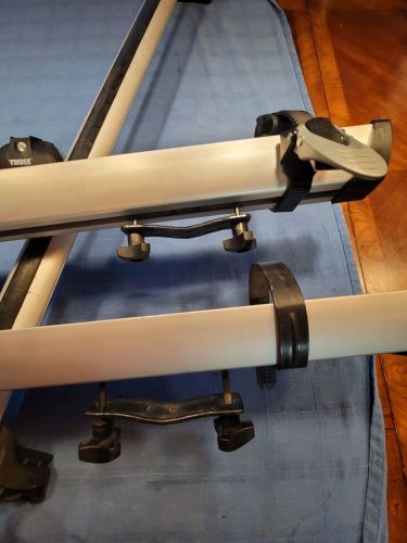 Thule aero rack roof rails 2 fork mount bike supports 2 wheel same key all locks