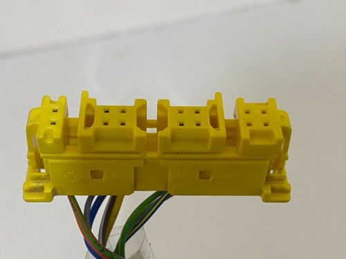 Genuine mercedes-benz wiring loom harness plug connector a0465455228 yellow