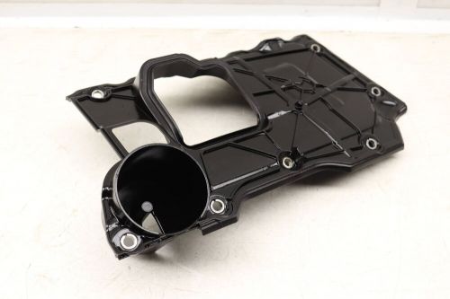 2015-2018 bmw m3 3.0l - engine oil pan cover 7846383