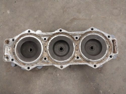 Yamaha 150 two stroke cylinder head 6g4-11111-04-1s &amp; head cover 6g5-11191-00-1s