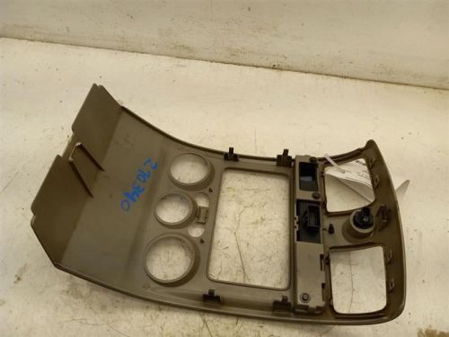 04 05 06 07 08 09 10 11 12 colorado canyon oem radio center dash trim bezel