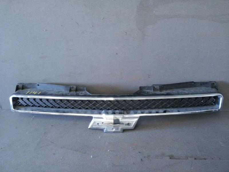 2007-2011 chevrolet tahoe, silverado, avalanche front upper radiator grille