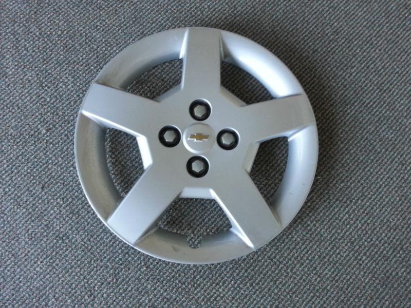 Factory oem chevy cobalt 15" hubcap / original wheel cover