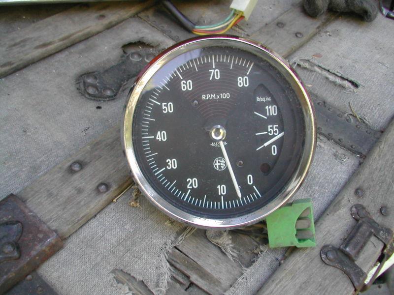 Alfa romeo 1750 gtv jaeger used tachometer sold for parts or rb