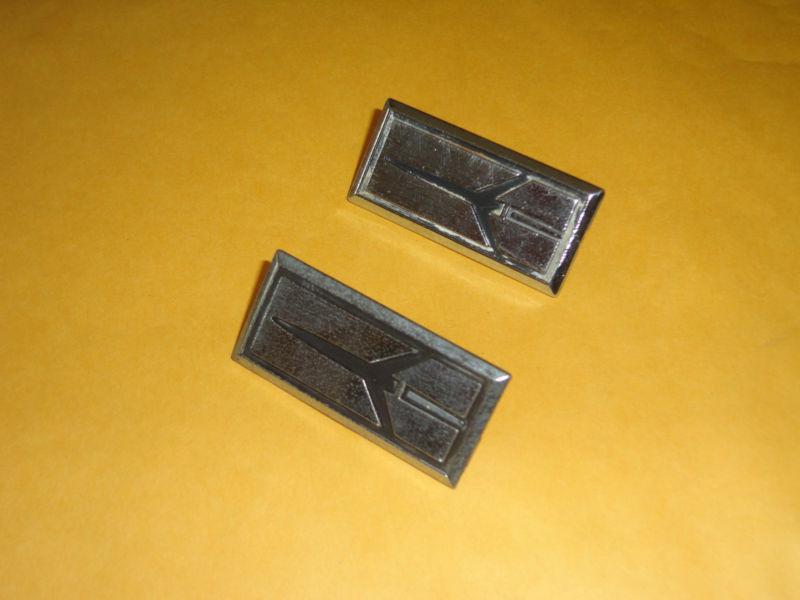 1978-1988 oldsmobile cutlass supreme oem tailight rocket emblem