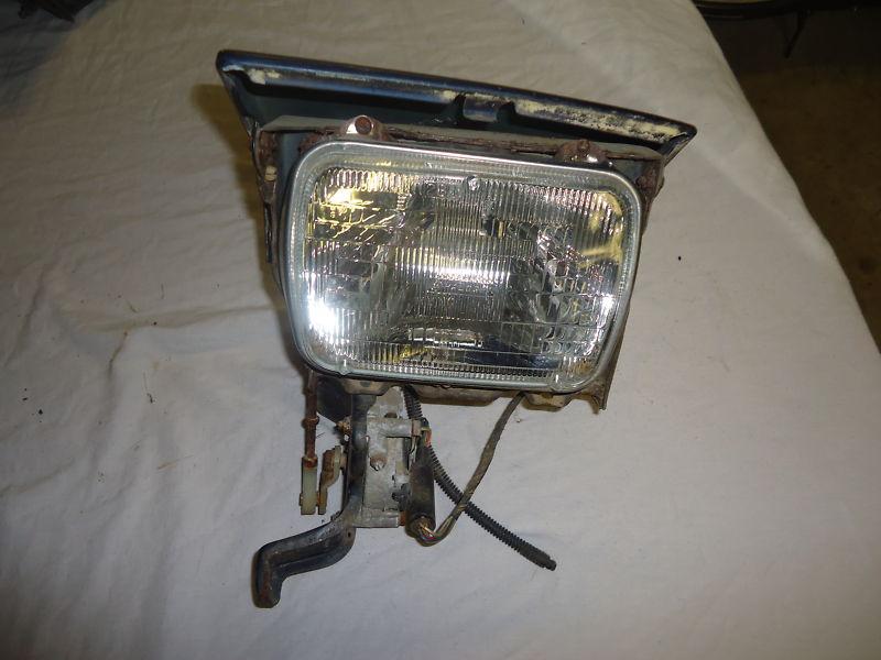 1987 toyota mr2 right headlight assembly