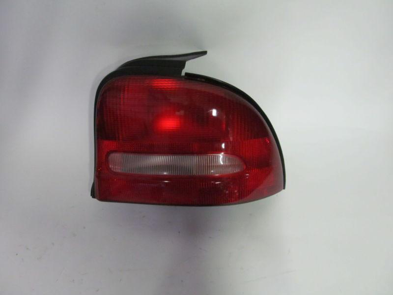 95 96 97 98 99 dodge neon oem left tail light nice!