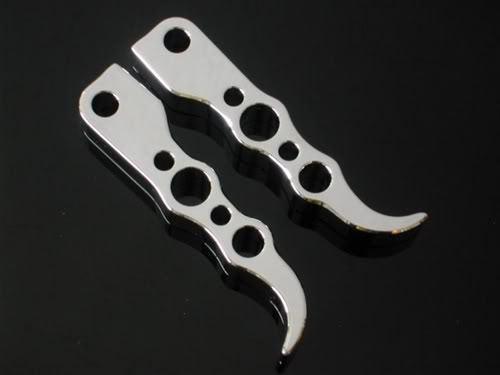  08-12-13 hayabusa 06+ gsxr 600/750 05+ gsxr 1000  tribal chrome rear foot pegs!