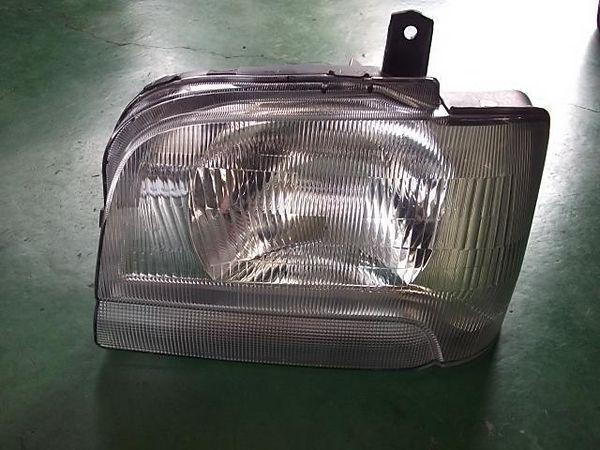 Suzuki every 1999 left head light assembly [3610900]