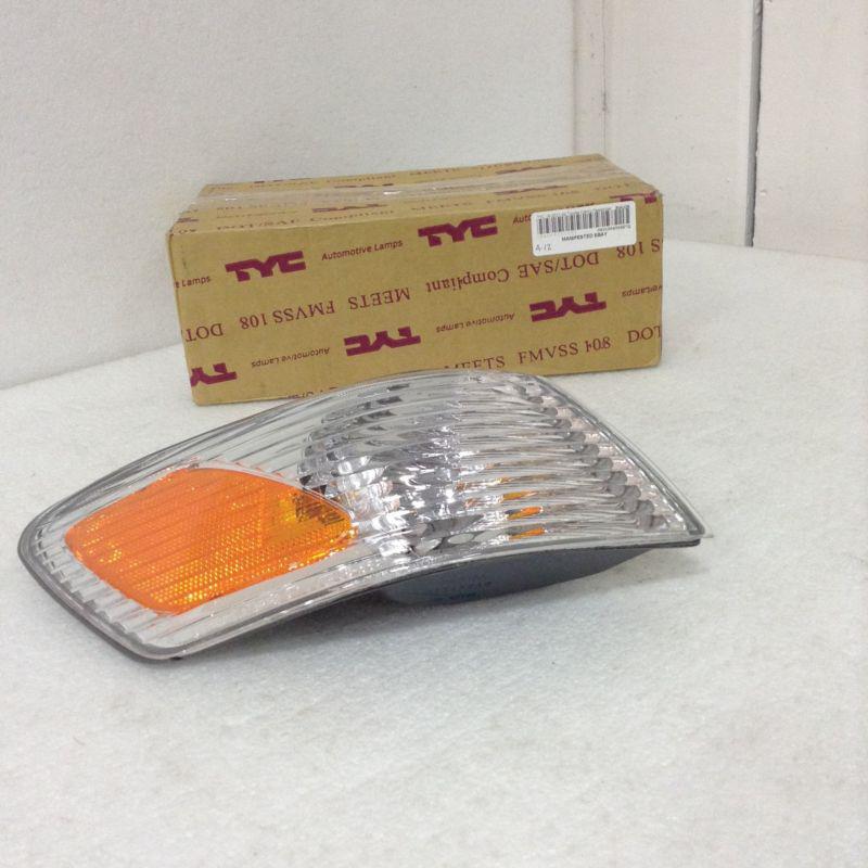 Tcy 18-5521-00 toyota camry passenger side replacement signal lamp b-52