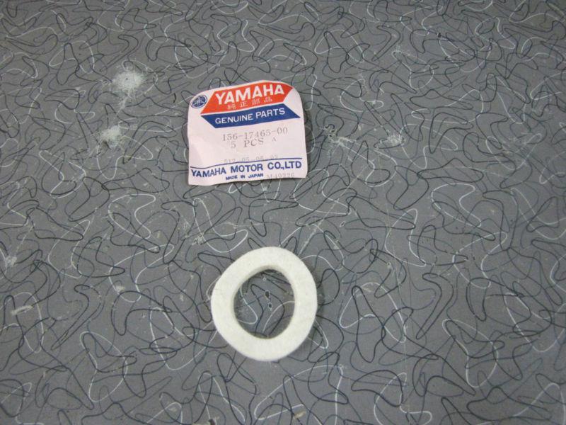 Nos yamaha yds5 ym2c transmission output shaft felt washer 156-17465-00