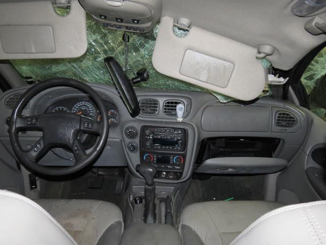 2004 chevy trailblazer ext floor center console gray 2490885