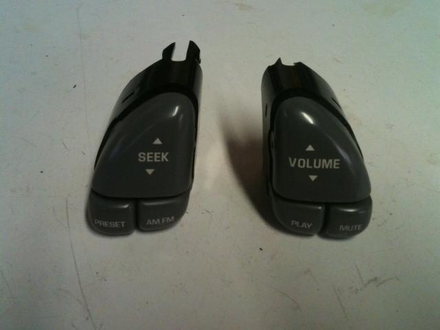  99-02 pontiac trans am,formula firebird, steering wheel radio controls buttons 