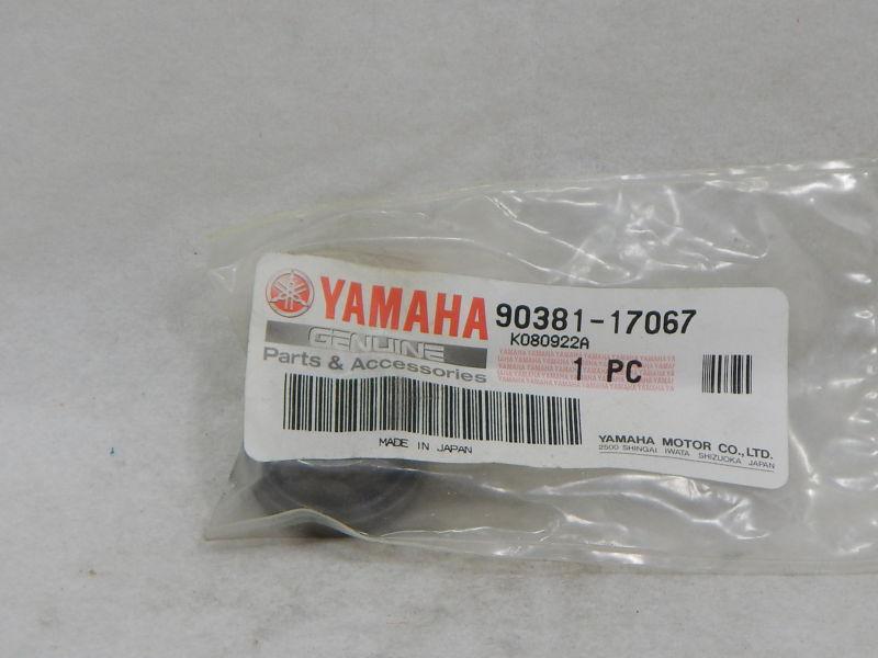 Yamaha 90381-17067 collar *new