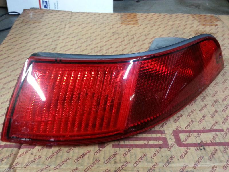 Porsche 1995-1998 993/911 right side tail light