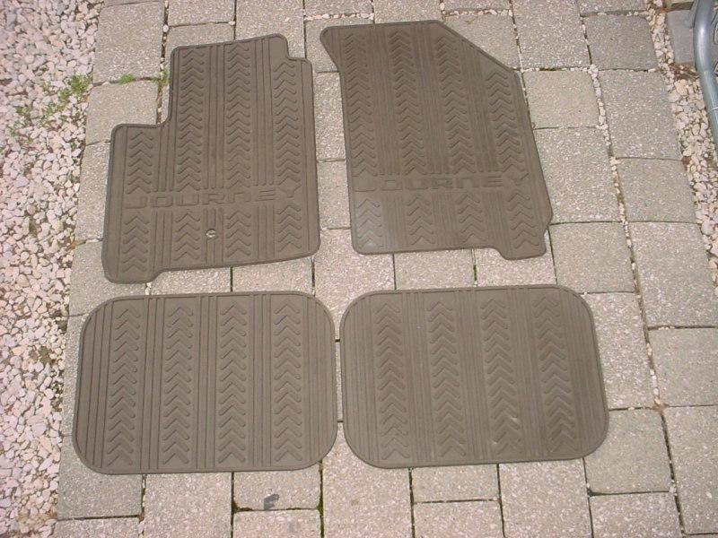 08-10 dodge journey slush all weather floor mats  4pc oem mopar