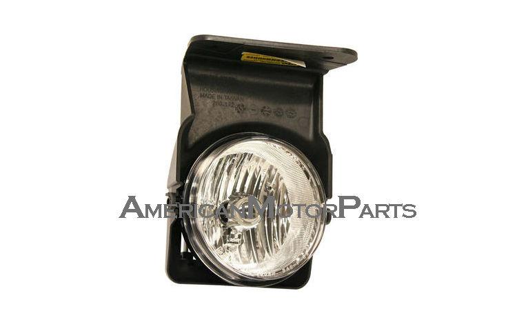 Left driver side replacement fog light fog lamp 03-04 gmc sierra 15190984