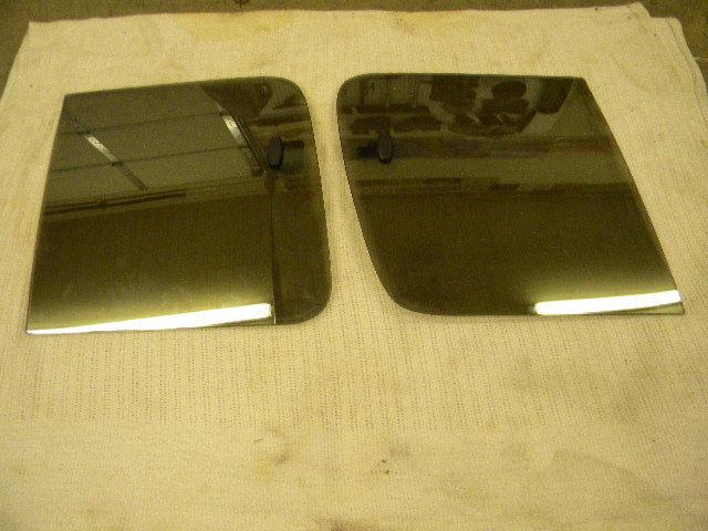 1994 toyota land cruiser driver side rear slide window glass (pair)