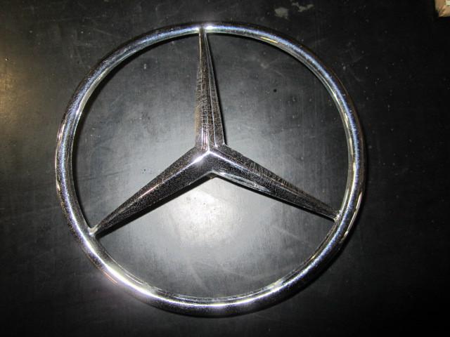 Mercedes benz oe trunk lid emblem ornament contoured