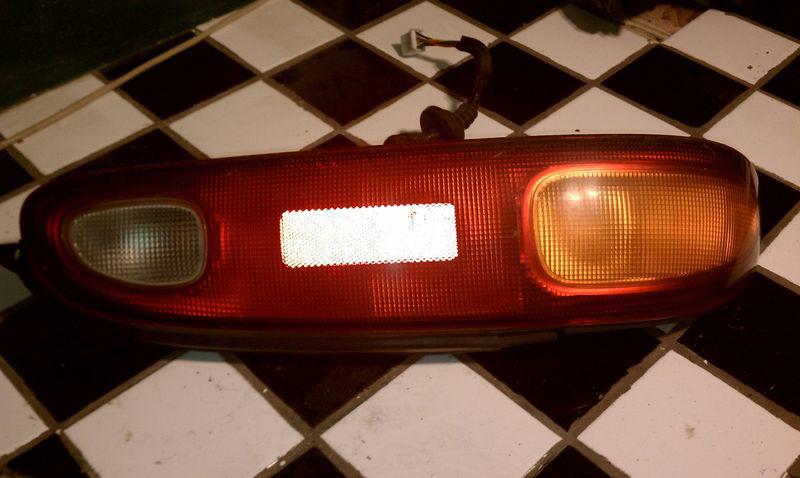 93-97 mazda mx-6 mx6 red tail light taillight lh rh set oem 0431377l & 0431377r