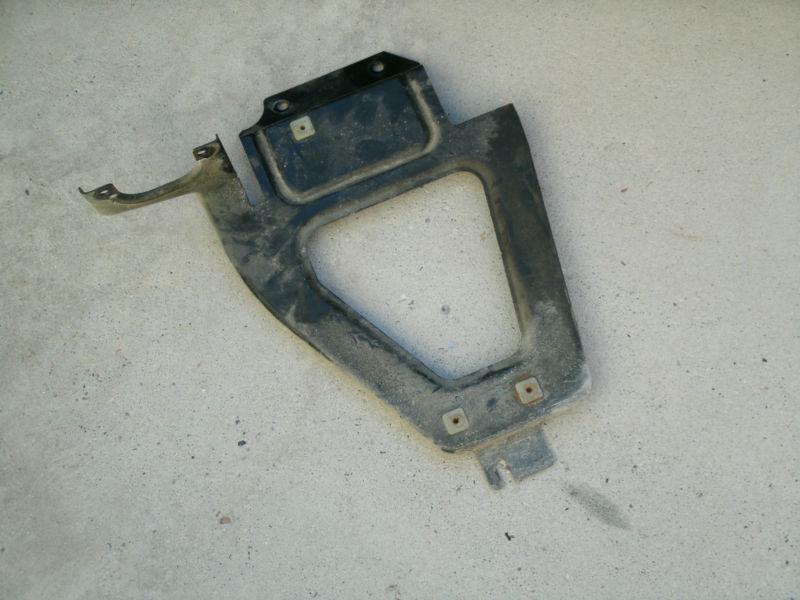 93-98 jeep grand cherokee laredo r/h passenger side firewall bracket