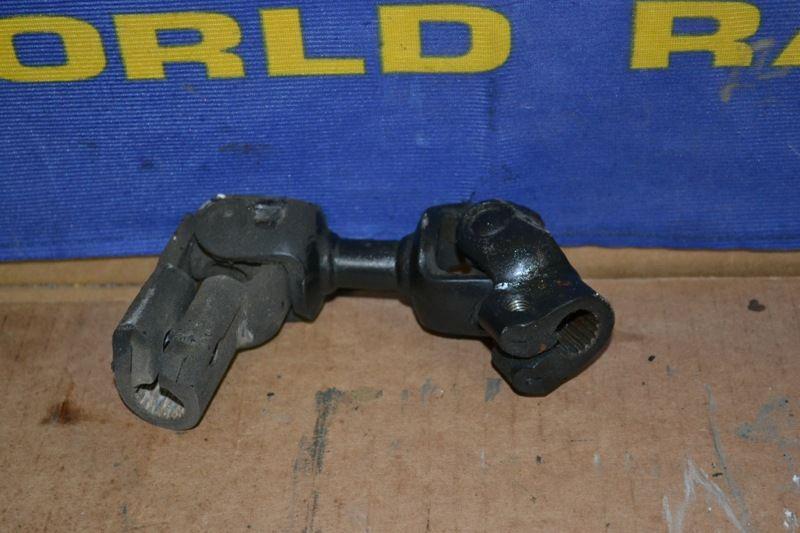 96 97 98 99 subaru legacy steering nuckle factory oem used