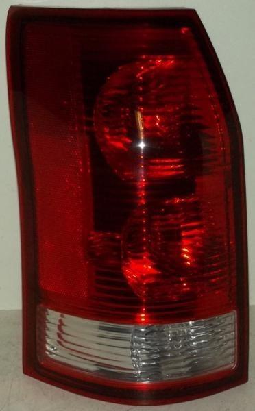 2004-2007 saturn vue driver tail light 1258391