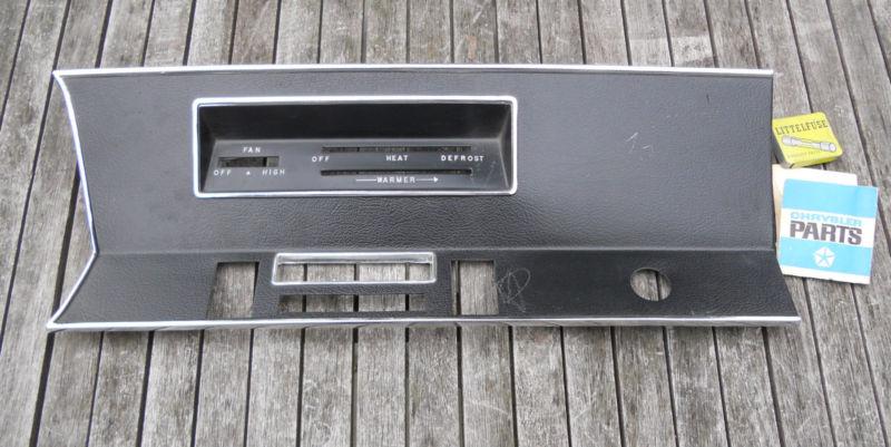 Original 1968 plymouth valiant radio heater control panel dash mopar signet 