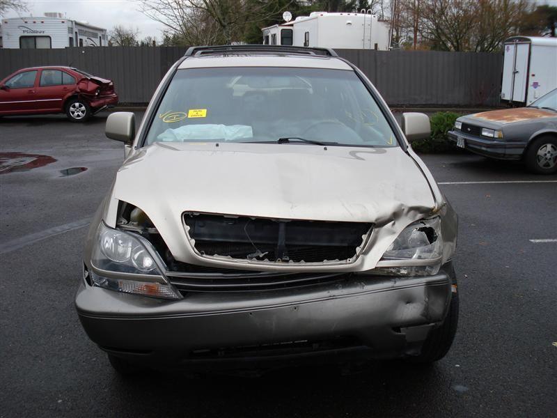 Left taillight for 00 01 02 03 lexus rx300 ~   3978826