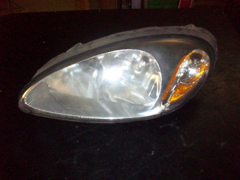 2001 chrysler pt cruiser drivers side headlight assembly