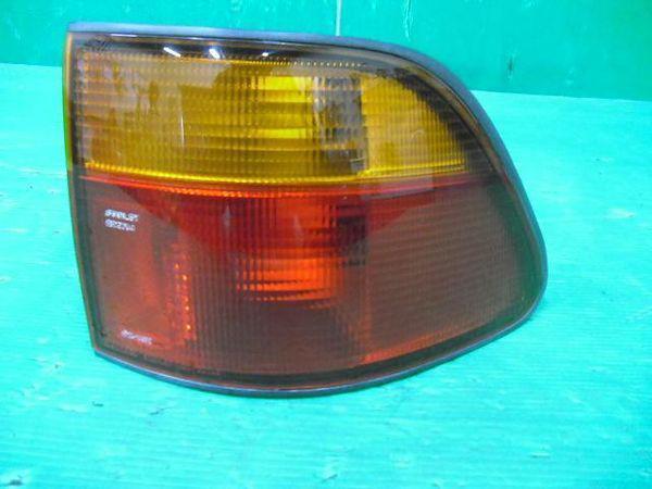 Honda orthia 1998 rear right combination lamp [0415500]