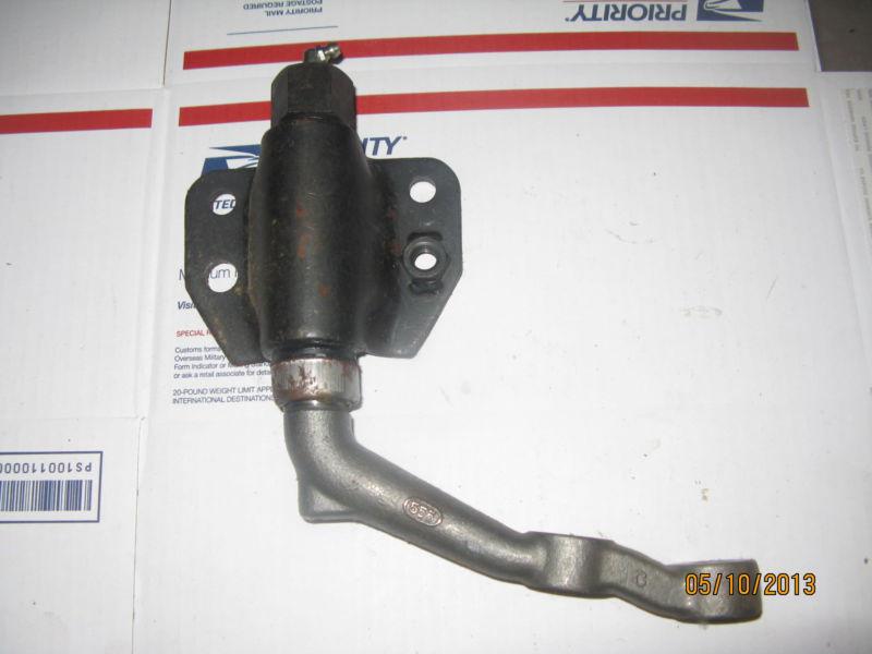 Datsun pick-up  521 - 1968 - 1973  620  1972 -1979  new idler  arm  rare