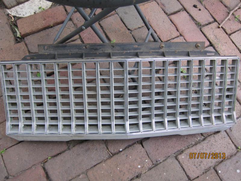 1980   80 buick regal front grill