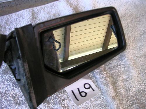 1984 mercedes 126 500 sel  driver side rear view mirror