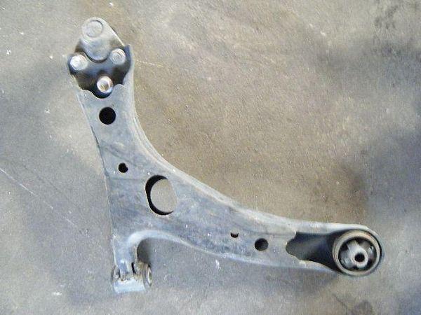 Toyota celica 2002 front left lower arm [7551740]