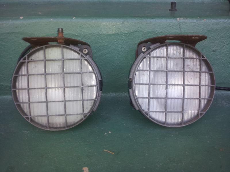 96-99 subaru legacy or outback fog-lights ~ l@@k