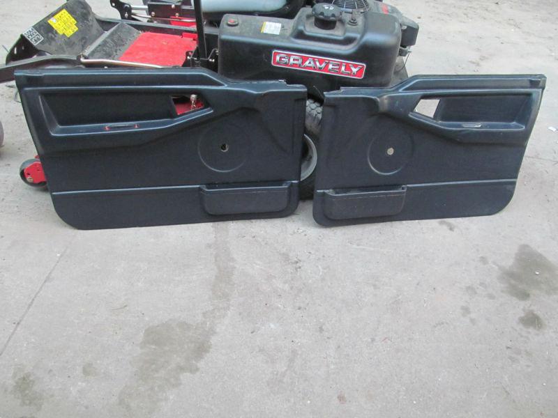 2 dr. geo tracker sidekick door panels