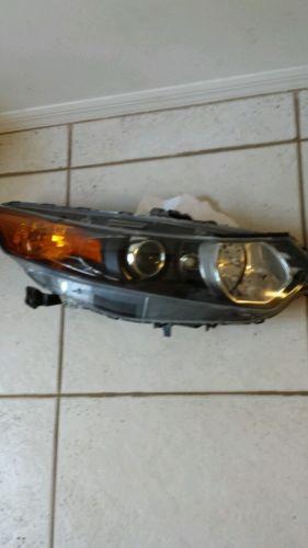 Acura tsx 2009-2012  right side headlight