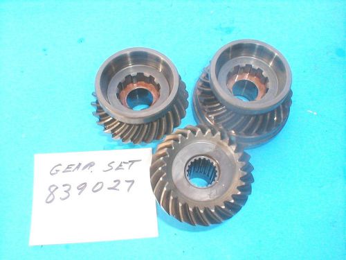 270 275 280 oem volvo penta sterndrive upper 839027 outdrive gear set