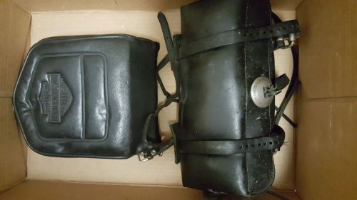 Harley davidson backrest pad + leather tool pouch 91772-85a