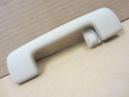 Oem gm chevrolet cadillac gmc right middle grip handle with coat hook cashmere