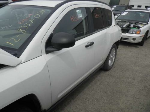 2007 jeep compass drivers side door mirror 70k