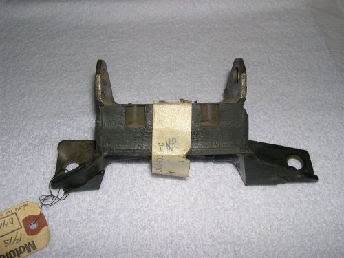 Nos 1973 79 ford ltd mercury marquis 302 351w 351c engine mount d4az-6038-c