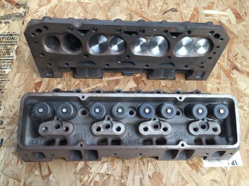 Chevrolet small block dart 215 cast iron cylinder heads