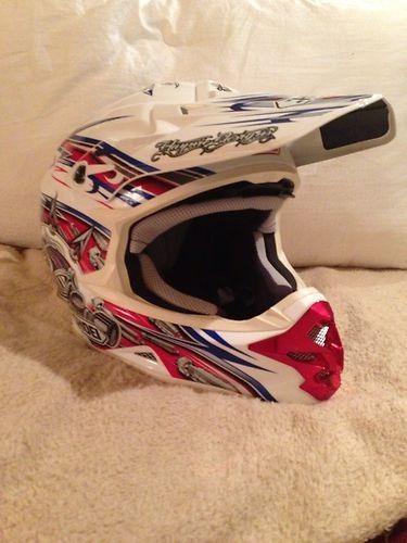 Shoei vfx-w helmet (k-dub)