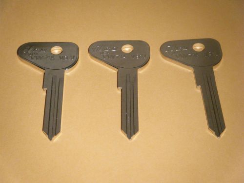 Volkswagen bus transporter 3 key blanks 1971 1972 1973 1974 1975 1976 1978-79 vw