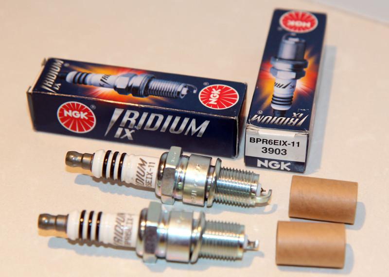 Ngk bpr6eix-11 iridium ix spark plug lot of 2 - new