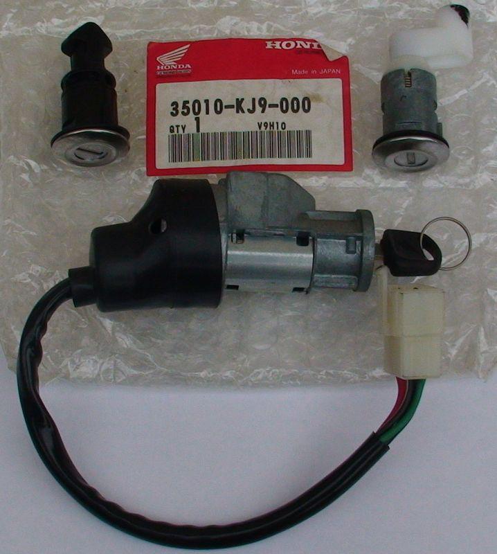 Honda elite 150 ch150 lock set ignition switch + 1 oem key nos!